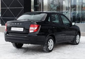Подержанный автомобиль LADA (ВАЗ) Granta Sedan 2022 года (5 фото)