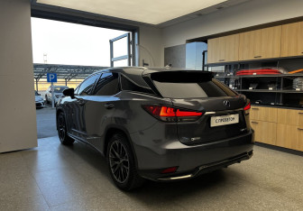 Подержанный автомобиль Lexus RX 2021 года (7 фото)