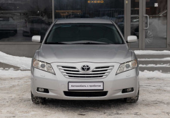 Подержанный автомобиль Toyota Camry Sedan 2007 года (2 фото)