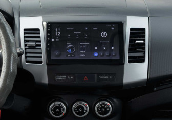 Подержанный автомобиль Mitsubishi Outlander 2008 года (13 фото)