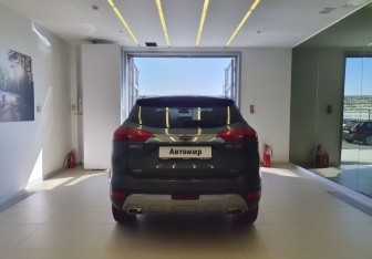 Подержанный автомобиль Geely Atlas 2020 года (5 фото)