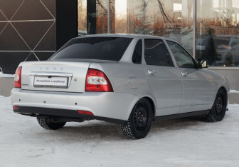 Подержанный автомобиль LADA (ВАЗ) Priora Sedan 2009 года (5 фото)
