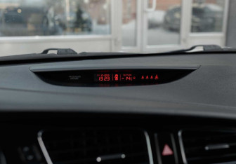 Подержанный автомобиль Kia Ceed Wagon 2013 года (14 фото)