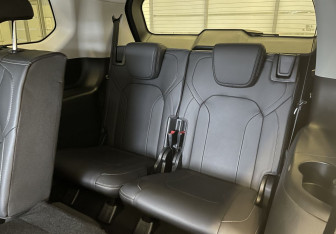 Подержанный автомобиль Exeed VX 2023 года (14 фото)