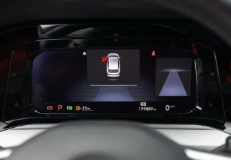 Подержанный автомобиль Volkswagen Golf Hatchback 2021 года (12 фото)