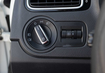 Подержанный автомобиль Volkswagen Polo Sedan 2018 года (17 фото)