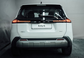 Новый Toyota RAV4 2025 (11 фото)