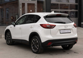 Подержанный автомобиль Mazda CX-5 2017 года (7 фото)