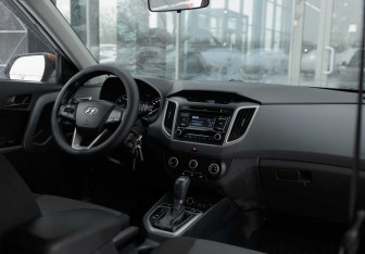 Подержанный автомобиль Hyundai Creta 2016 года (10 фото)