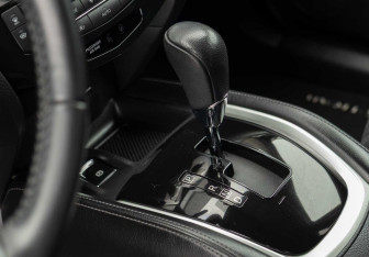 Подержанный автомобиль Nissan X-Trail 2016 года (16 фото)