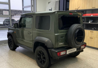 Подержанный автомобиль Suzuki Jimny 2020 года (6 фото)