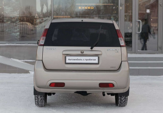 Подержанный автомобиль Suzuki Swift Hatchback 2004 года (6 фото)