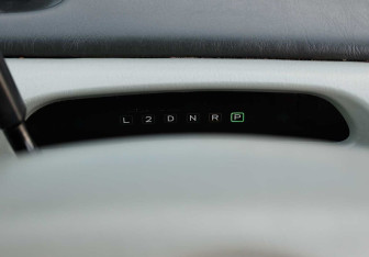 Подержанный автомобиль Toyota Vista Wagon 1998 года (13 фото)