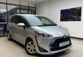 Подержанный автомобиль Toyota Sienta 2018 года (4 фото)
