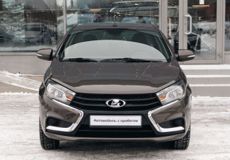 Подержанный автомобиль LADA (ВАЗ) Vesta Sedan 2016 года (2 фото)