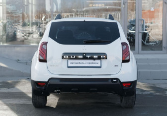 Подержанный автомобиль Renault Duster 2018 года (6 фото)