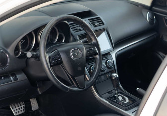 Подержанный автомобиль Mazda 6 Sedan 2012 года (11 фото)