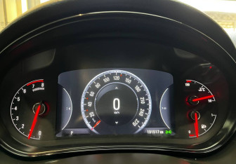 Подержанный автомобиль Opel Insignia Sedan 2014 года (11 фото)