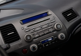 Подержанный автомобиль Honda Civic Sedan 2009 года (15 фото)