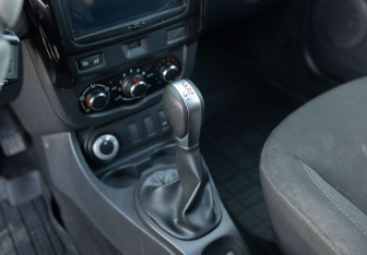 Подержанный автомобиль Renault Duster 2018 года (16 фото)