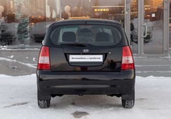 Подержанный автомобиль Kia Picanto 2007 года (6 фото)