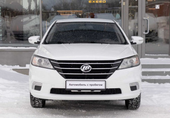 Подержанный автомобиль Lifan Solano 2018 года (2 фото)