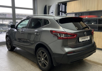 Подержанный автомобиль Nissan Qashqai 2020 года (6 фото)