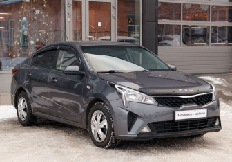 Подержанный автомобиль Kia Rio Sedan 2021 года (3 фото)