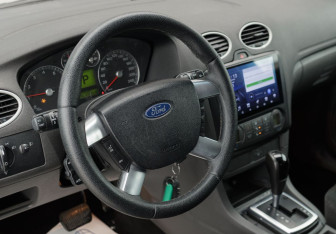 Подержанный автомобиль Ford Focus Sedan 2007 года (11 фото)