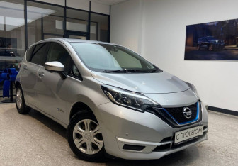 Подержанный автомобиль Nissan Note 2019 года (4 фото)