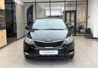 Подержанный автомобиль Kia Rio Sedan 2016 года (3 фото)