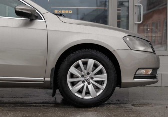 Подержанный автомобиль Volkswagen Passat Sedan 2012 года (9 фото)