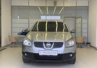 Подержанный автомобиль Nissan Qashqai 2008 года (2 фото)