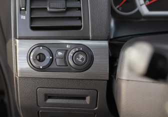 Подержанный автомобиль Chevrolet Captiva 2008 года (18 фото)