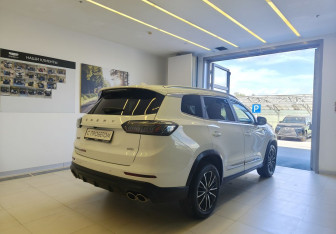 Подержанный автомобиль Chery Tiggo 8 Pro Max 2022 года (4 фото)