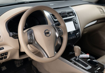 Подержанный автомобиль Nissan Teana 2014 года (11 фото)