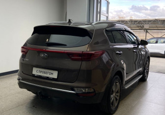 Подержанный автомобиль Kia Sportage 2019 года (7 фото)