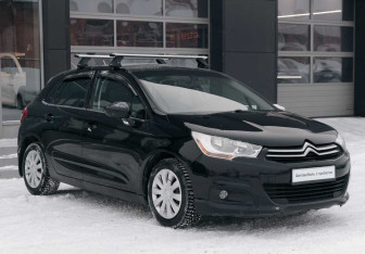 Подержанный автомобиль Citroen C4 Hatchback 2012 года (3 фото)