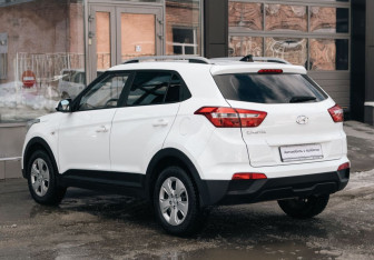 Подержанный автомобиль Hyundai Creta 2021 года (7 фото)