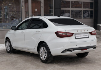 Подержанный автомобиль LADA (ВАЗ) Vesta Sedan 2023 года (7 фото)