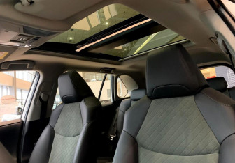 Новый Toyota RAV4 2025 (14 фото)