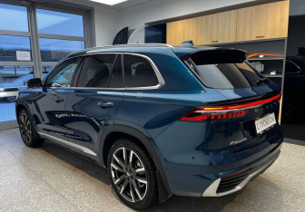 Подержанный автомобиль Geely Monjaro 2024 года (6 фото)