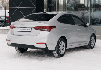 Подержанный автомобиль Hyundai Solaris Sedan 2018 года (5 фото)