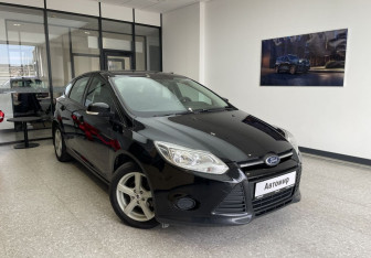 Подержанный автомобиль Ford Focus Hatchback 2013 года (3 фото)