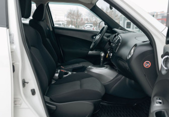Подержанный автомобиль Nissan Juke 2012 года (20 фото)