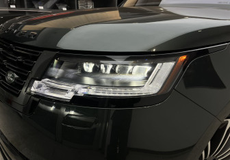 Подержанный автомобиль Land Rover Range Rover 2023 года (7 фото)