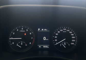 Подержанный автомобиль Hyundai Tucson 2018 года (12 фото)