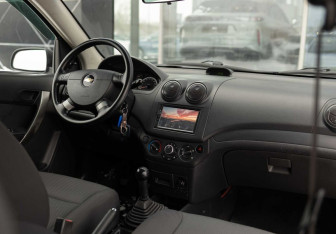 Подержанный автомобиль Chevrolet Aveo Sedan 2008 года (10 фото)