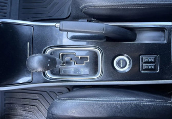 Подержанный автомобиль Mitsubishi Outlander 2017 года (11 фото)