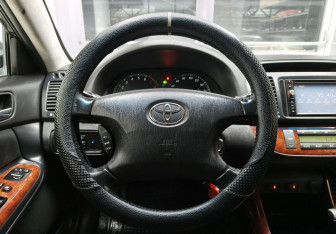 Подержанный автомобиль Toyota Camry Sedan 2003 года (9 фото)